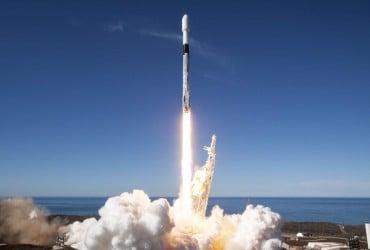 SpaceX отправила в космос новую партию спутников Starlink