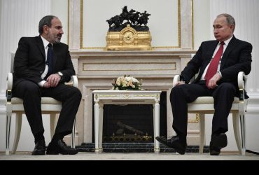 Надежный партнер. Зачем Кремль желает устранить премьера Армении