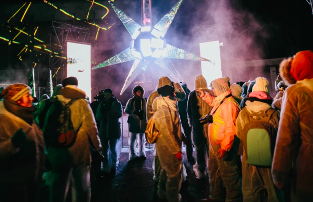 "Юрба танцює під електро": у Чорнобильській зоні влаштували вечірку (фото)