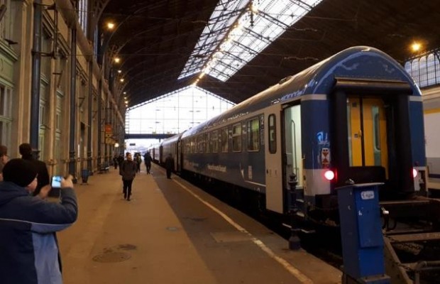 Угорщина запустила потяг з Будапешта до Мукачева (фото, відео)