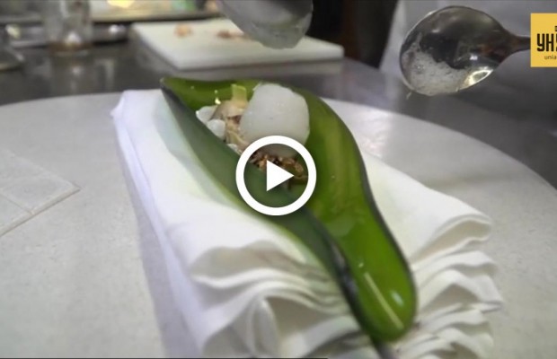 В Испании ресторан использует переработанные бутылки вместо тарелок (видео)