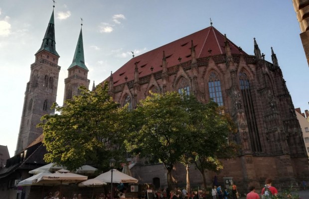 Уик-энд в Нюрнберге: нетипичная Бавария, легендарная рождественская ярмарка и большой рок-фестиваль