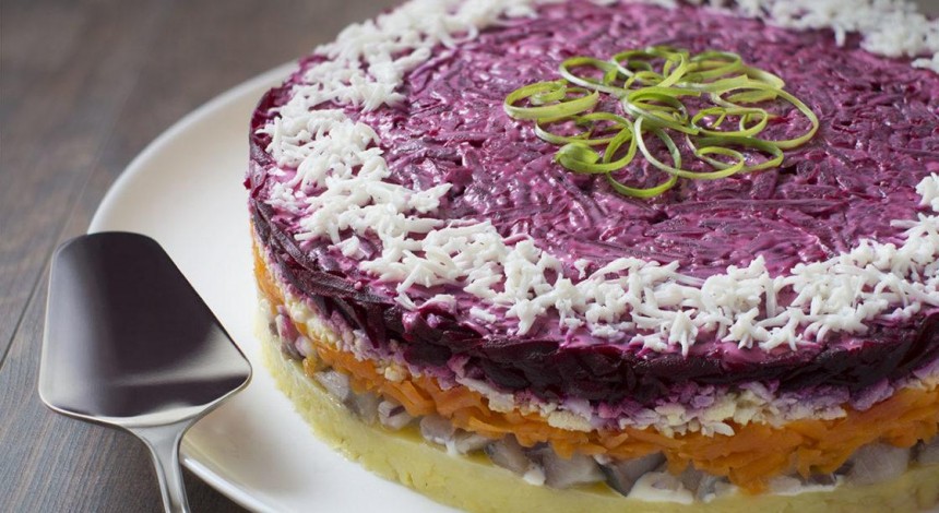 Оселедець під шубою: секрети приготування (відео)