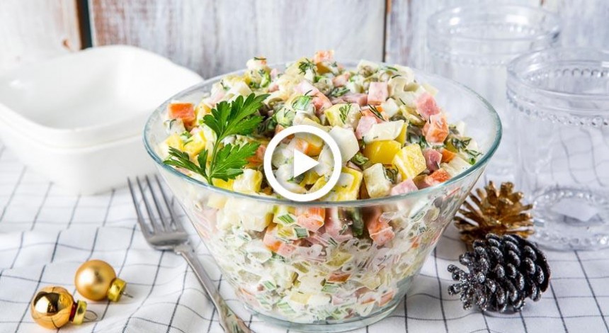 Як приготувати головний новорічний салат: класичний рецепт олів'є (відео)