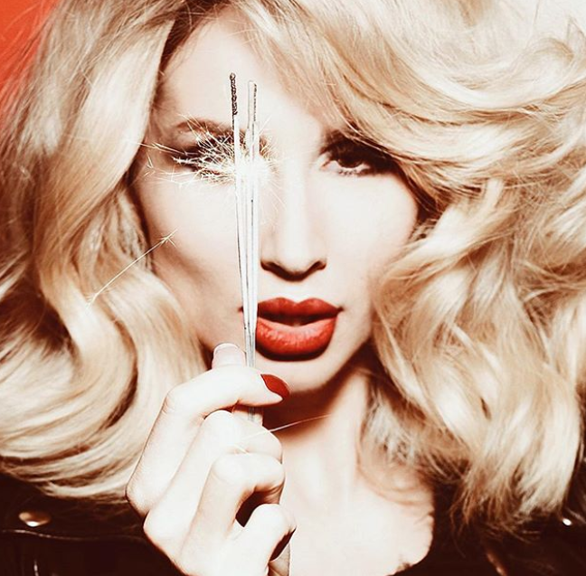 Лобода показала новорічне фото / фото instagram.com/lobodaofficial