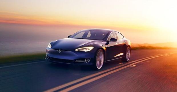 Model S і X з акумулятором на 75 кВт/год була найдешевшою у Tesla / фото twitter/elonmusk Model S і X з акумулятором на 75 кВт/год була найдешевшою у Tesla / фото twitter/elonmusk