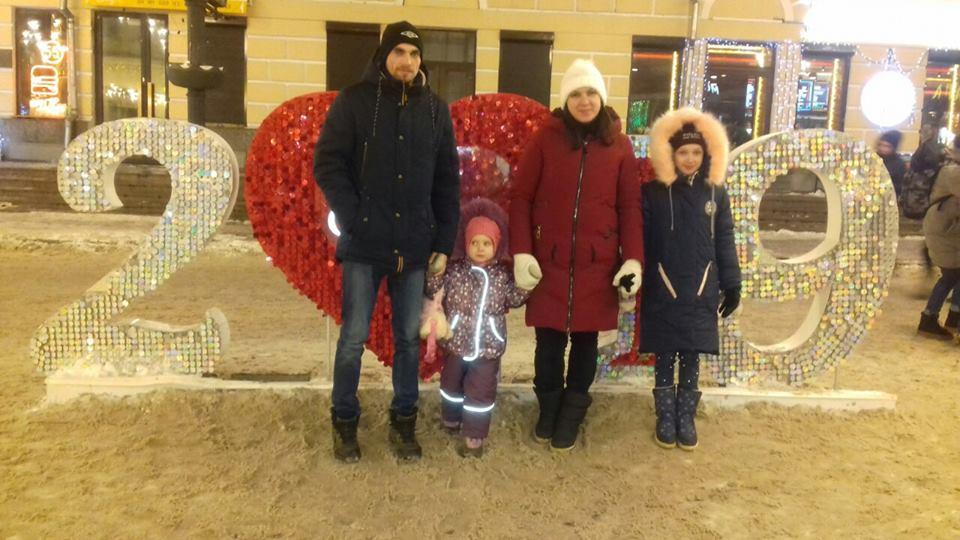 Семья, которая едва не погибла из-за соседки / Facebook