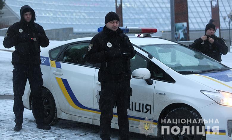 Повноваження затримувати громадян мають виключно поліцейські / фото facebook.com/pg/UA.KyivPolice