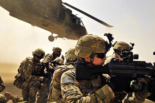 Сейчас в Афганистане находится около 3000 американских военных / фото Flickr/The U.S. Army