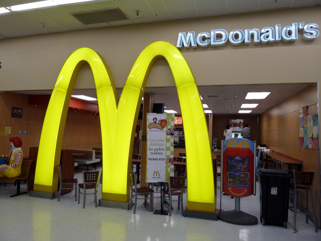 Їжа у McDonald's має свої секрети / фото flickr.com Їжа у McDonald's має свої секрети / фото flickr.com