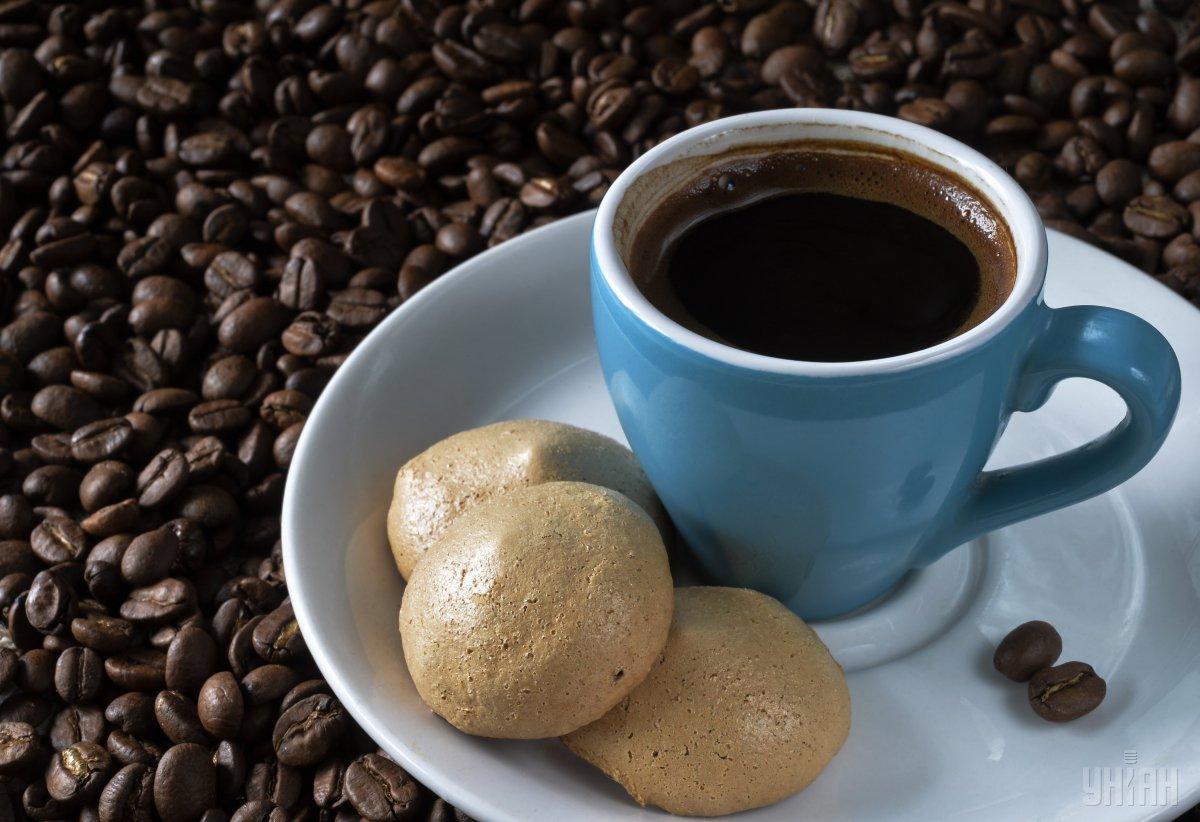 Кофе представляет собой сложную смесь из более чем 1000 биологически активных соединений \ фото УНИАН