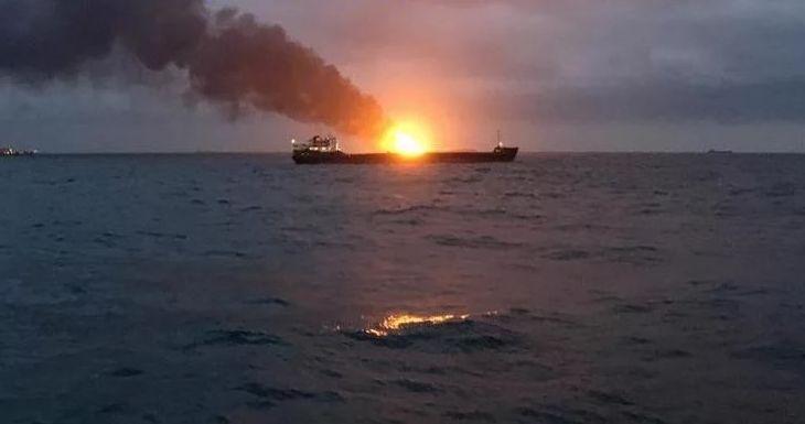 Ukraine S Ministry Two Lpg Tankers Sinking Near Kerch Illegally