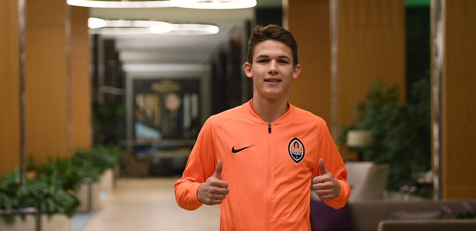 Данило Сікан став гравцем донецького Шахтаря / shakhtar.com Данило Сікан став гравцем донецького Шахтаря / shakhtar.com
