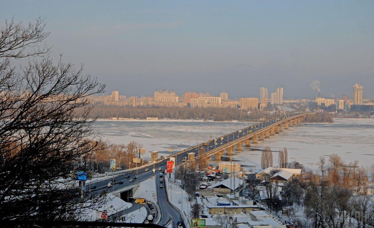 Міст Патона страждав вже не один раз / фото УНІАН