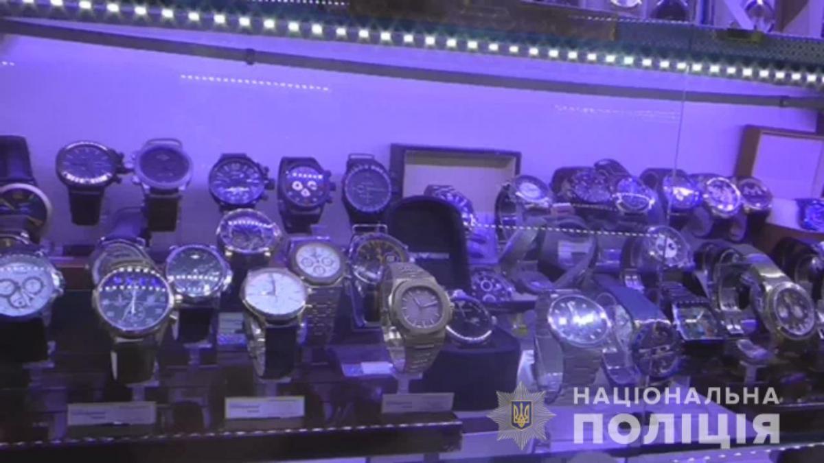 В полицию обратились представители брендовых компаний в Украине / фото npu.gov.ua В полицию обратились представители брендовых компаний в Украине / фото npu.gov.ua