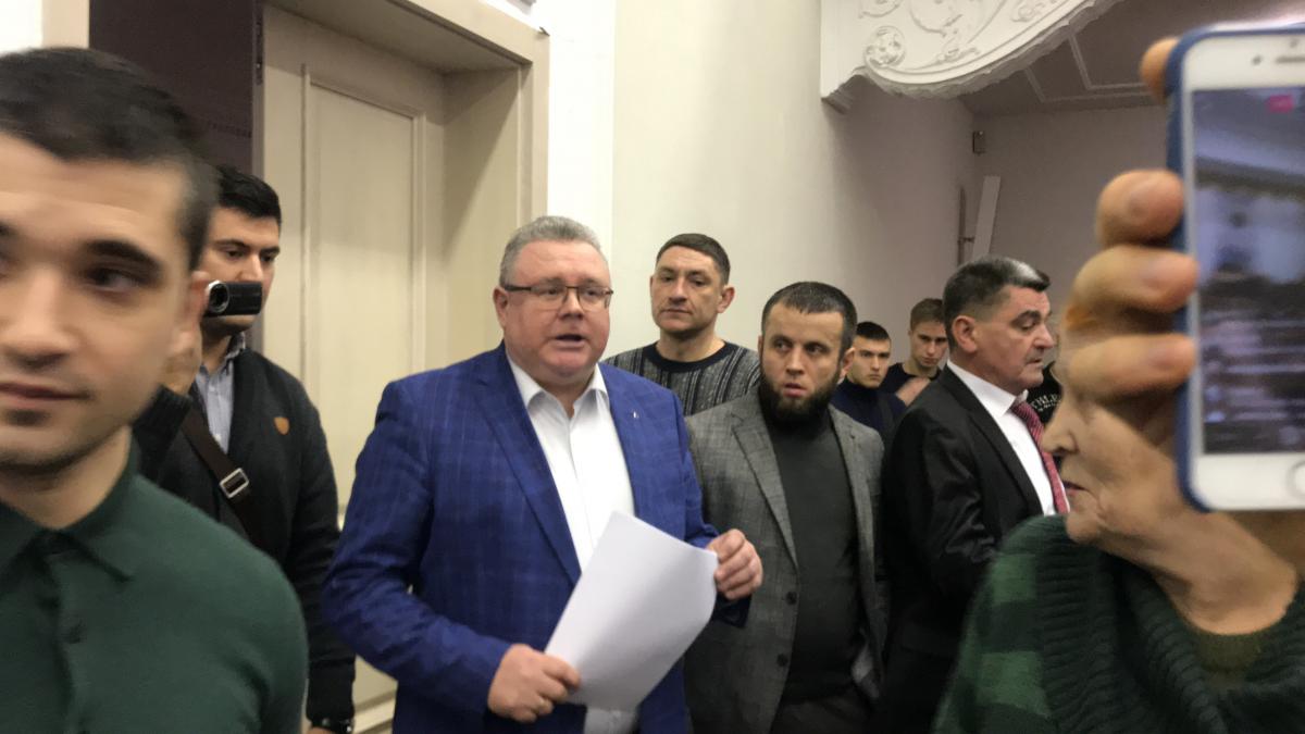 Тиск прокуратури Запоріжжя: голові фракції УКРОПу в Запорізькій області намагалися у незаконний спосіб вручити підозру Тиск прокуратури Запоріжжя: голові фракції УКРОПу в Запорізькій області намагалися у незаконний спосіб вручити підозру
