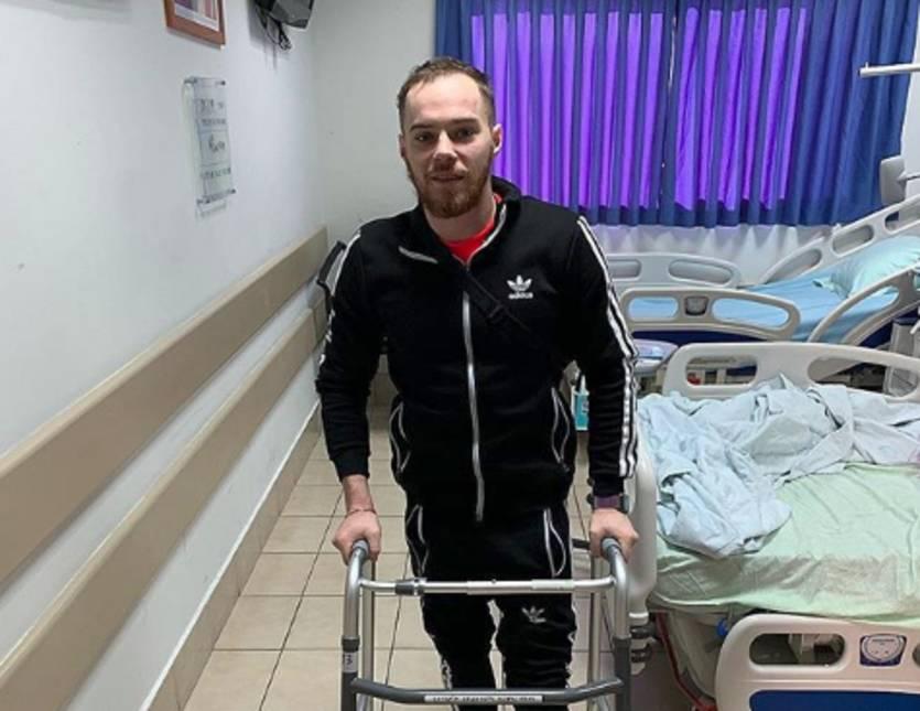 Олег Верняев находится в израильской клинике / instagram.com/verniaiev13 Олег Верняев находится в израильской клинике / instagram.com/verniaiev13