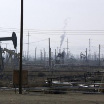 Венесуэла хочет брать предоплату за свою нефть