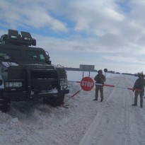 Poroshenko says he'll order border guards not to let Russian observers in for elections