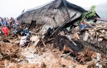 Жертвами схода оползней в Индонезии стали 15 человек