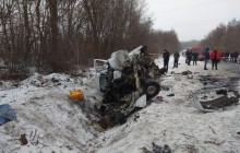 У Чернівецькій області внаслідок ДТП загинула одна людина, ще шестеро травмовані (відео)