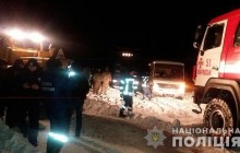 В Запорожской и Донецкой областях ввели ограничения движения транспорта из-за сильных снегопадов (фото)