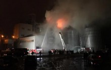 Під Львовом загорівся олійний завод (відео)