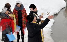 У Харківській області пройшли традиційні водохресні купання (фоторепортаж)