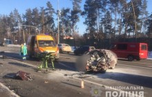 У Києві внаслідок лобового зіткнення автівок загинуло троє людей (фото, відео)