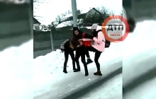 Жестокое избиение 9-классницы на Киевщине: полиция открыла уголовное производство (видео)