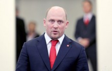 Арендованное у парламента жилье и лишь зарплата депутата: обнародована декларация кандидата в президенты Каплина