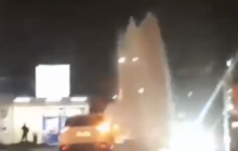 В Днепре из-за прорыва трубы на улице образовался 10-метровый "фонтан" (видео)