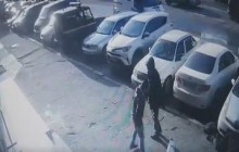 В упор з рушниці: з'явилося відео, на якому чітко видно момент розстрілу подружжя в Миколаєві