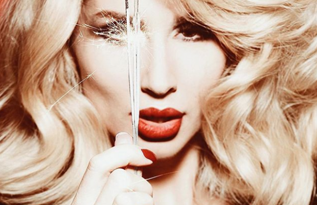 Лобода показала спокусливе фото "з вогником"