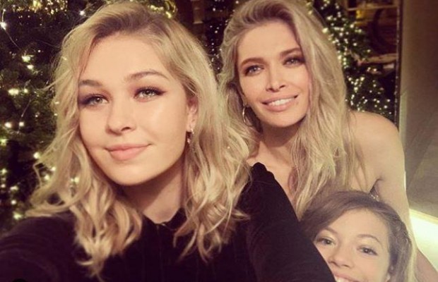 Як сестри: Віра Брежнєва зачарувала мережу фото з доньками