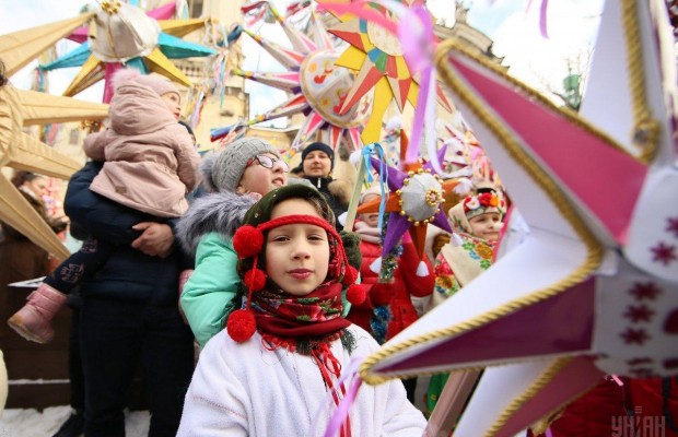 Во Львове прошло традиционное массовое шествие звездочетов (фоторепортаж, видео)