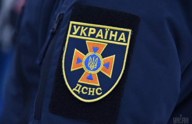 На Закарпатті сноубордист влетів в канатну опору і загинув (відео)