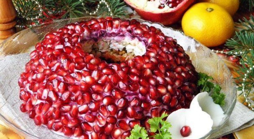 С мясом, рыбой и постные: лучшие рецепты салатов на Сочельник и Рождество
