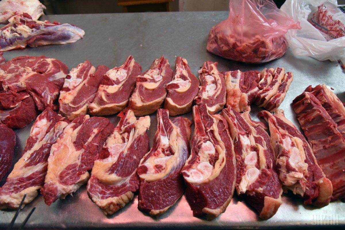 Эксперт считает, что цена на мясо будет стабильной, или даже слегка упадет / фото УНИАН