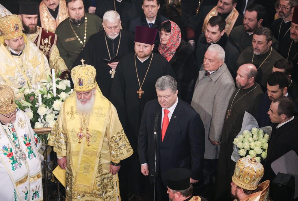 Порошенко зазначив, що Православна церква України пройшла великий шлях до об'єднання та отримання томосу про автокефалію / АП Порошенко зазначив, що Православна церква України пройшла великий шлях до об'єднання та отримання томосу про автокефалію / АП