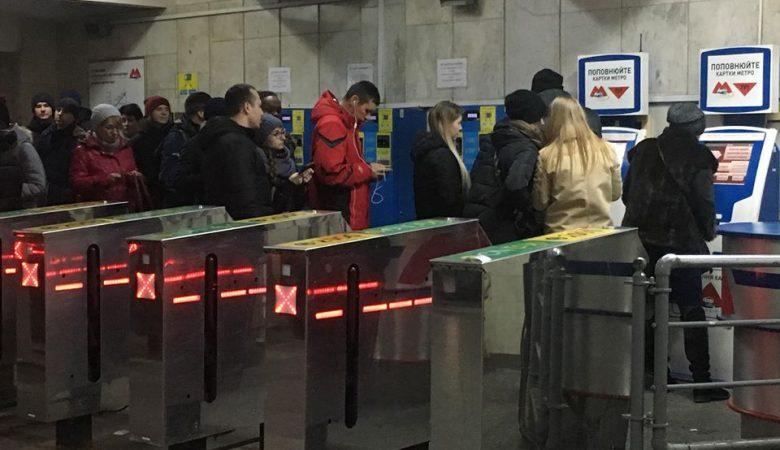 E-ticket запрацював у харківському метро/ фото objectiv.tv E-ticket запрацював у харківському метро/ фото objectiv.tv