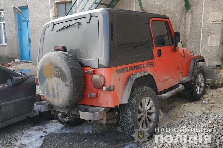 На Тернопільщині виявили вкрадену у столиці іномарку з перебити номерами кузова (фото) На Тернопільщині виявили вкрадену у столиці іномарку з перебити номерами кузова (фото)