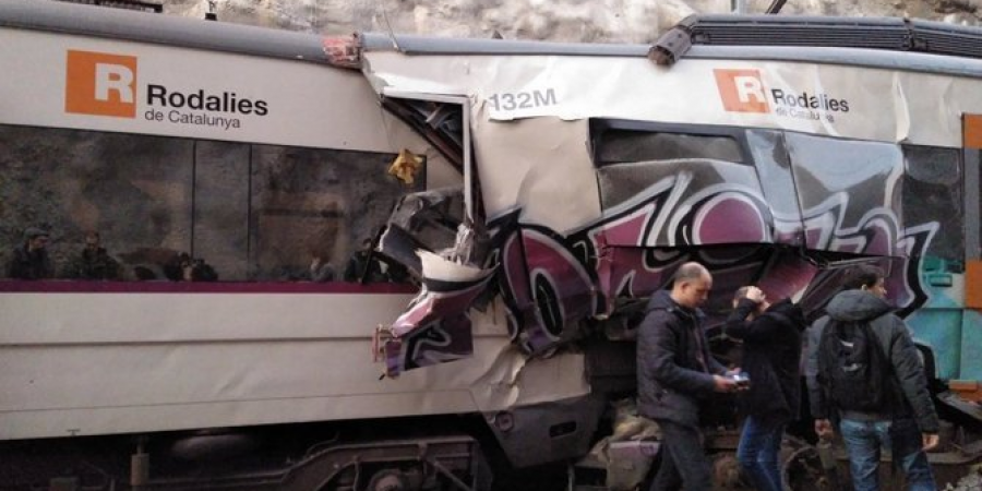Один из поездов направлялся в Барселону, а второй в Манресу / фото ccma.cat Один из поездов направлялся в Барселону, а второй в Манресу / фото ccma.cat