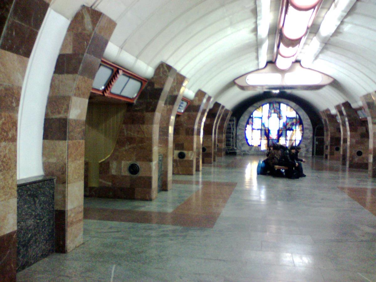 Турникеты в метро москвы фото