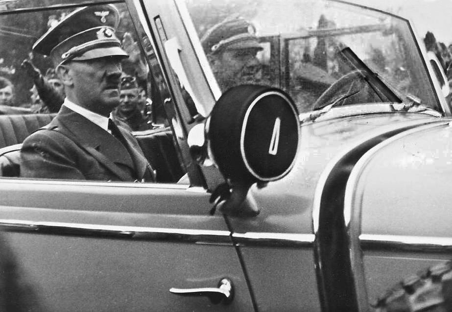 30 апреля Адольф Гитлер покончил жизнь самоубийством / фото wikipedia.org/Josef Gierse