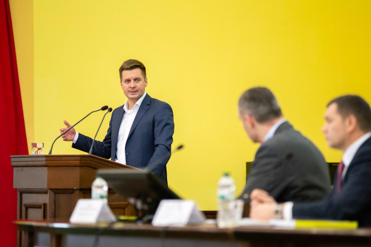 Ситуація спричинена тим, що наразі тепломережі міста зношені більше ніж на 80% / фото kyivcity.gov.ua Ситуація спричинена тим, що наразі тепломережі міста зношені більше ніж на 80% / фото kyivcity.gov.ua