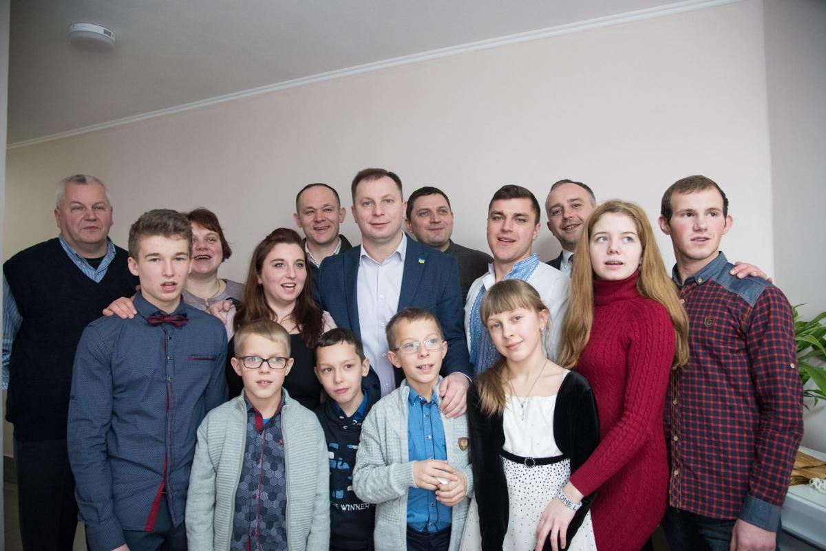 Загалом у 2018 році на Тернопільщину спрямували понад 6 млн грн на придбання житла для дітей-сиріт \ фото: прес-служба ТОДА Загалом у 2018 році на Тернопільщину спрямували понад 6 млн грн на придбання житла для дітей-сиріт \ фото: прес-служба ТОДА