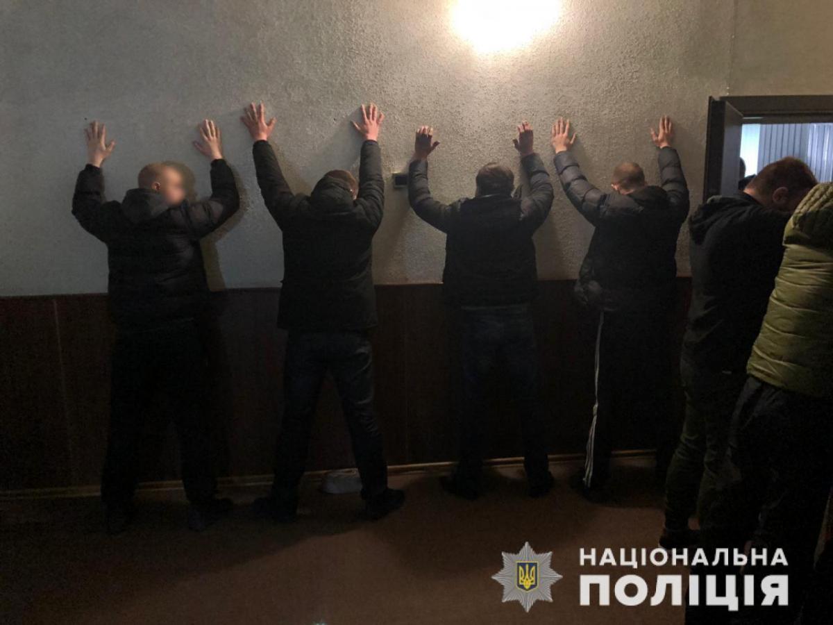 В Кривом Роге полиция задержала 21 участника наркогруппировки / фото dp.npu.gov.ua В Кривом Роге полиция задержала 21 участника наркогруппировки / фото dp.npu.gov.ua
