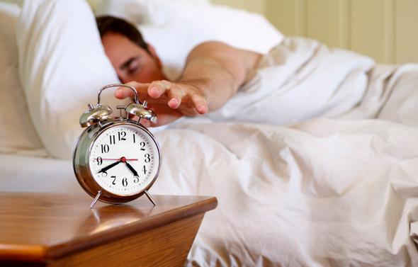 Долгий сон по выходным не возмещает общей нехватки сна / фото samorozvytok.info