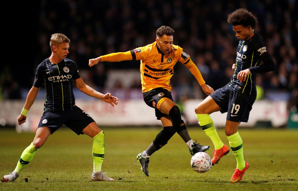 Зінченко (ліворуч) взяв участь у розгромі Мансіті над Ньюпортом в Кубку Англії / Reuters